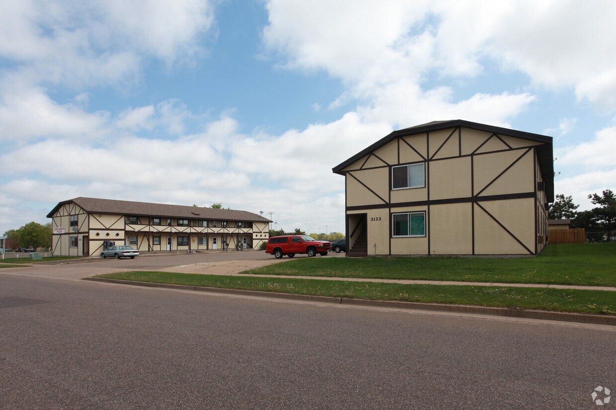 Building Photo - 3111-3123 Eldorado Blvd