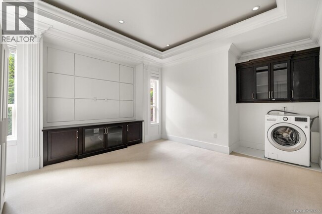 Building Photo - Suite 55xx CHEMANIUS DRIVE