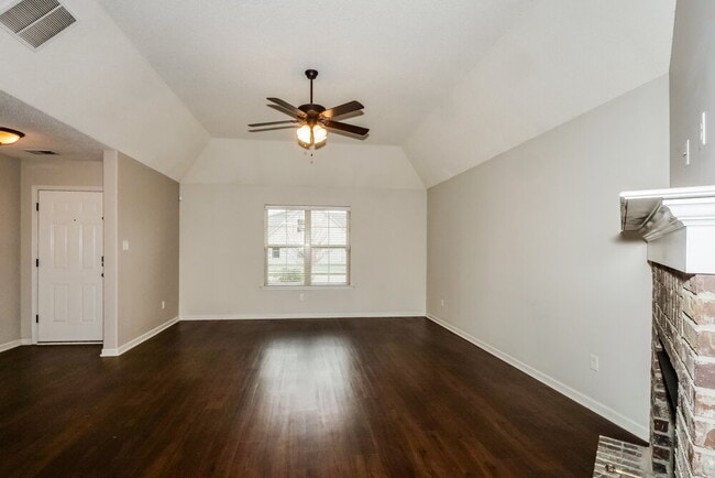 Foto del edificio - 9470 Eckley Pl