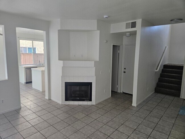 Foto del edificio - 3 Bedroom - 2.5 Bathroom home in Woodwind at Discovery Hills