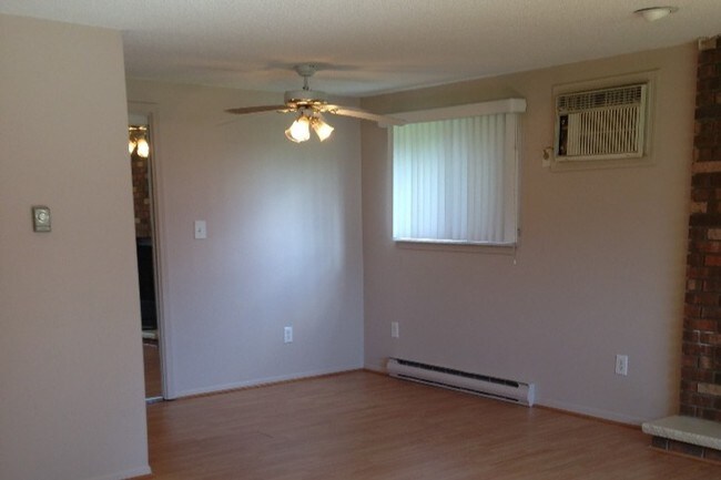 Foto del edificio - 6301 Robinson Rd
