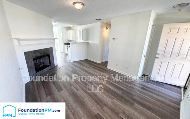 Building Photo - 7795 Fallstone Rd