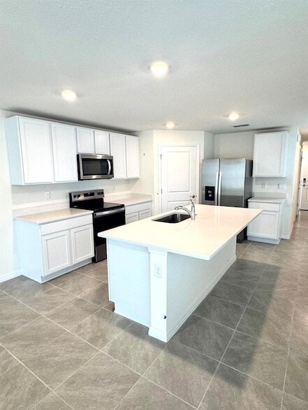 Foto del edificio - 2872 NE 21st Ct Rd