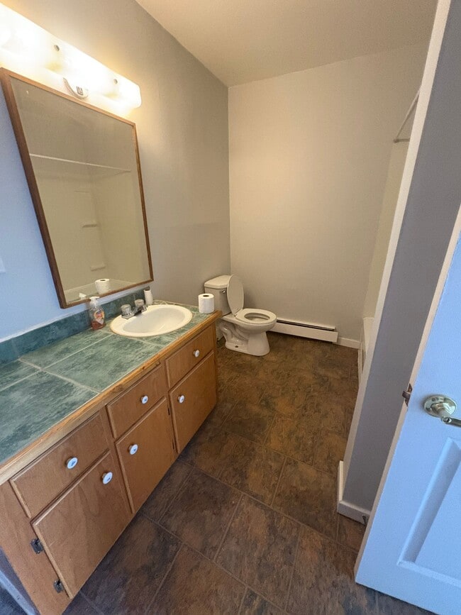 Building Photo - 17 Copp Ave