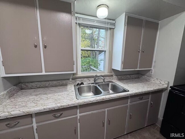 Foto del edificio - 1500 Wheeling Ave