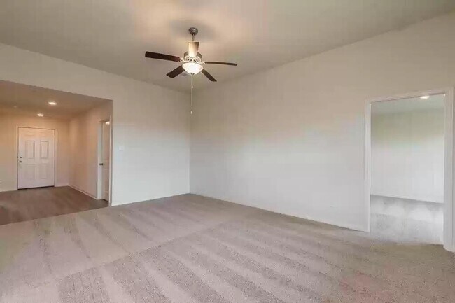 Foto del edificio - 8135 Vacek Meadows Loop