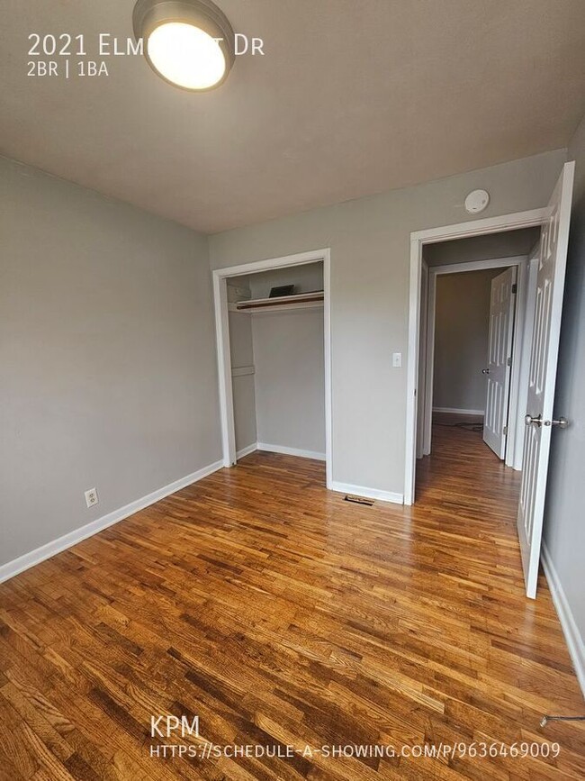 Building Photo - 2021 Elmhurst Dr