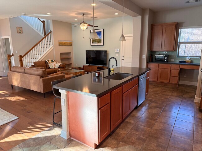 Foto del edificio - 4501 Ari Ct