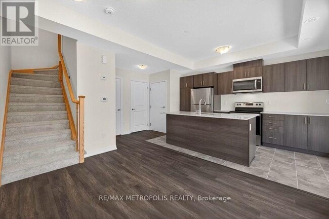 Building Photo - 155 Tapscott Rd