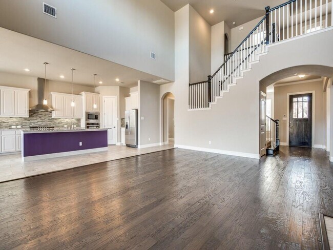 Building Photo - 2201 Lewis Canyon Dr
