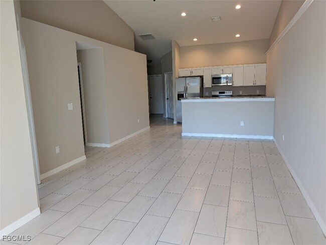 Foto del edificio - 2807 SW 8th Pl