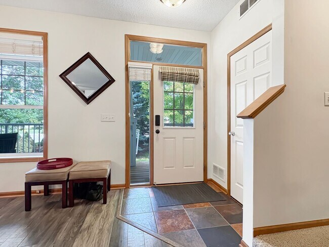 Foto del edificio - 4940 Underwood Ln N