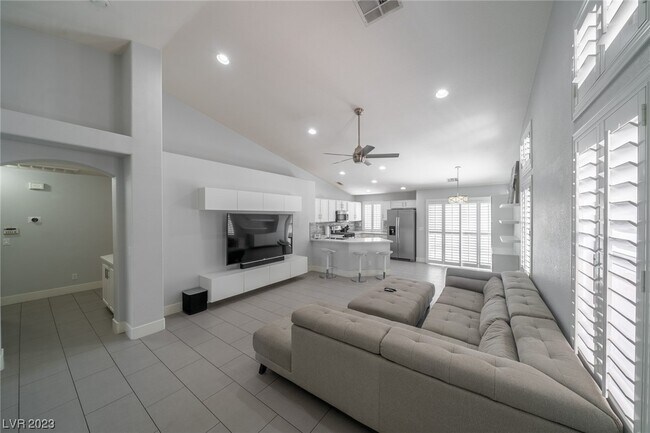 Foto del edificio - 9821 Ridge Creek Pl