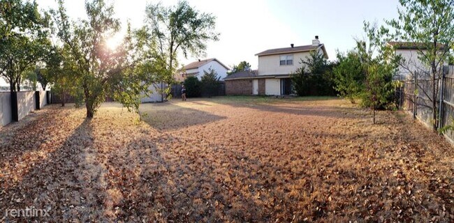 Building Photo - 3304 Centennial Dr