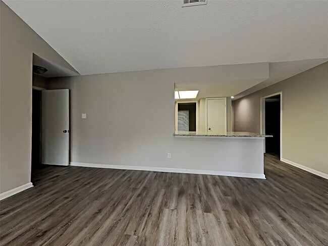 Foto del edificio - 25311 Mill Pond Ln