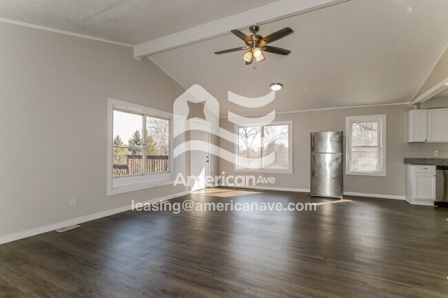 Foto del edificio - 2480 Redman Rd