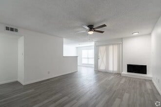 Building Photo - 1000 River Bend Dr