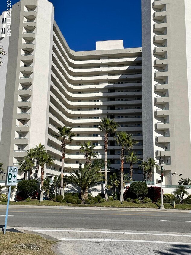 Primary Photo - 2055 S Atlantic Ave