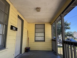 Building Photo - 656 NE Lake Dr