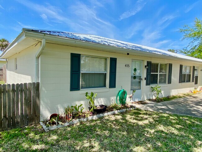 Foto del edificio - 415 Fox Pl