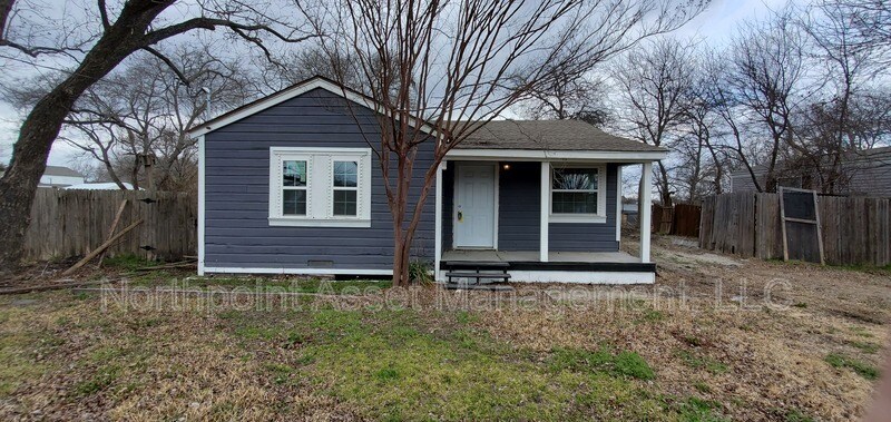 Primary Photo - 113 Foster Ln