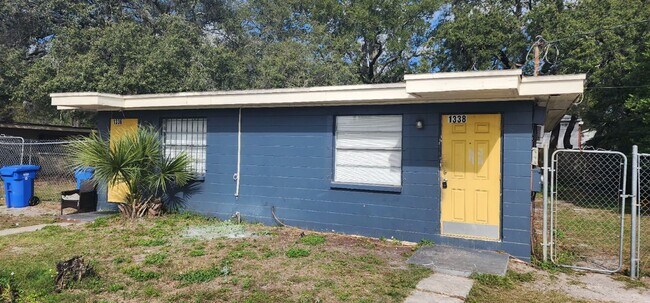 Foto del edificio - Cute & Quaint 1/1 in Tampa! ASK ABOUT OUR MOVE IN SPECIALS!!