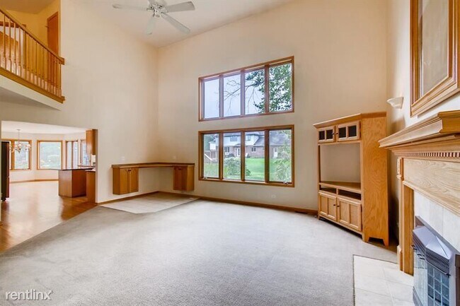 Building Photo - 4 br, 3.5 bath House - 1070 James Pass
