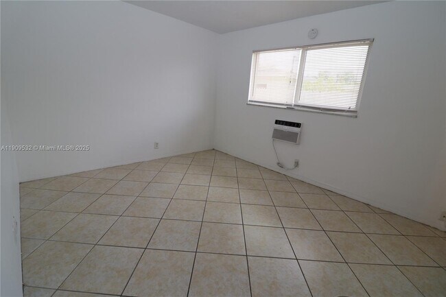 Foto del edificio - 59 NW 37th St