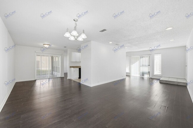 Building Photo - 1736 Brown Trail