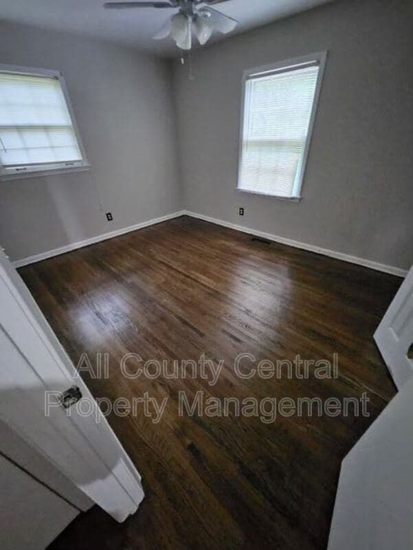 Foto del edificio - 1405 4th Pl NW