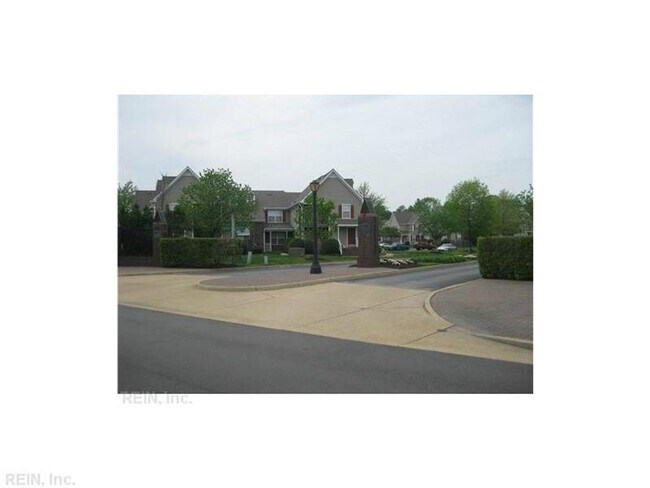 Foto del edificio - 212 Fireweed Ct