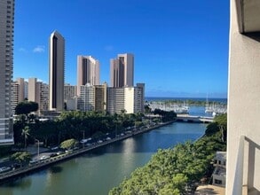Building Photo - 1848 Kahakai Dr
