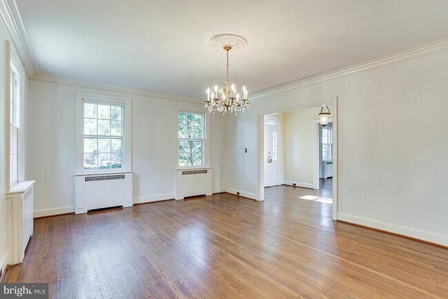 Foto del edificio - 5202 Edgemoor Ln