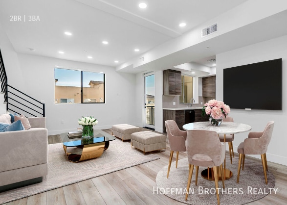 Building Photo - 3632 Keystone Av