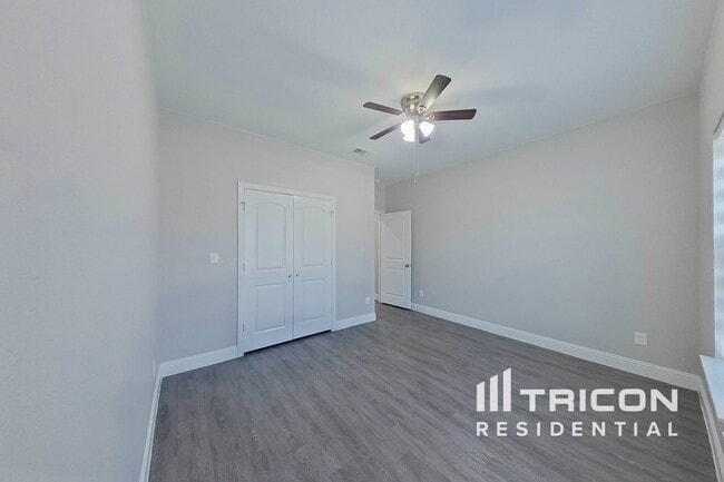 Building Photo - 1908 Carrington Dr