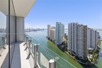 Building Photo - 300 Biscayne Blvd