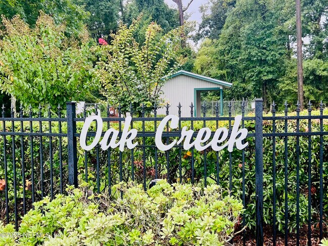 Foto del edificio - 1800 Castille Dr