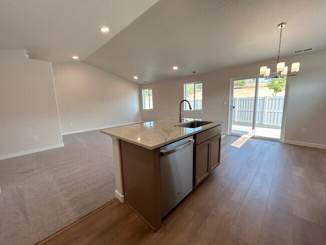 Foto del edificio - 3796 N Anselmo Way