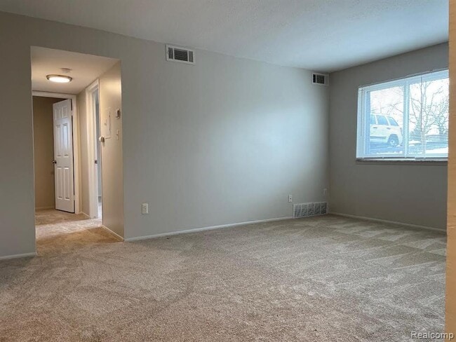 Building Photo - Milford Park Apartments