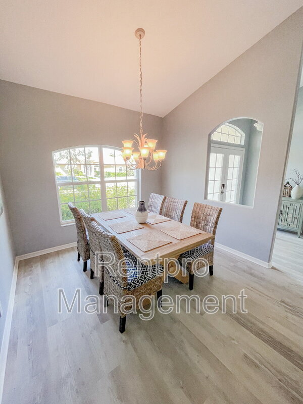 Foto del edificio - 2137 Date Palm Way