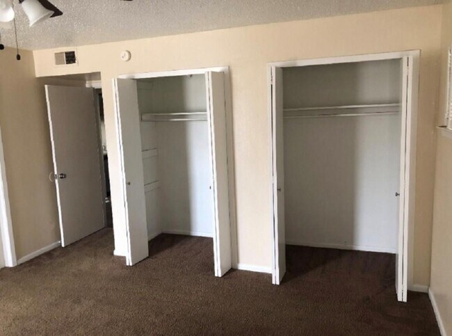 Foto del edificio - 13511 Red Fern Ln