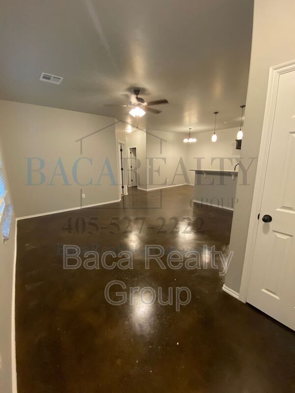 Building Photo - 1758 Eighty-Niner Ter