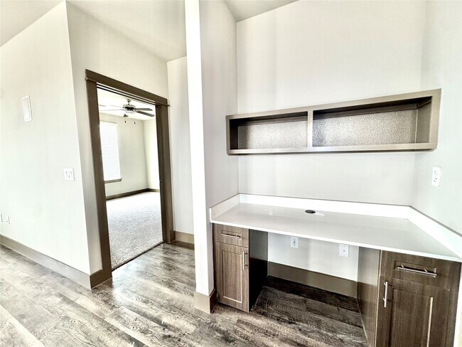 Foto del edificio - 5454 Washington Ave