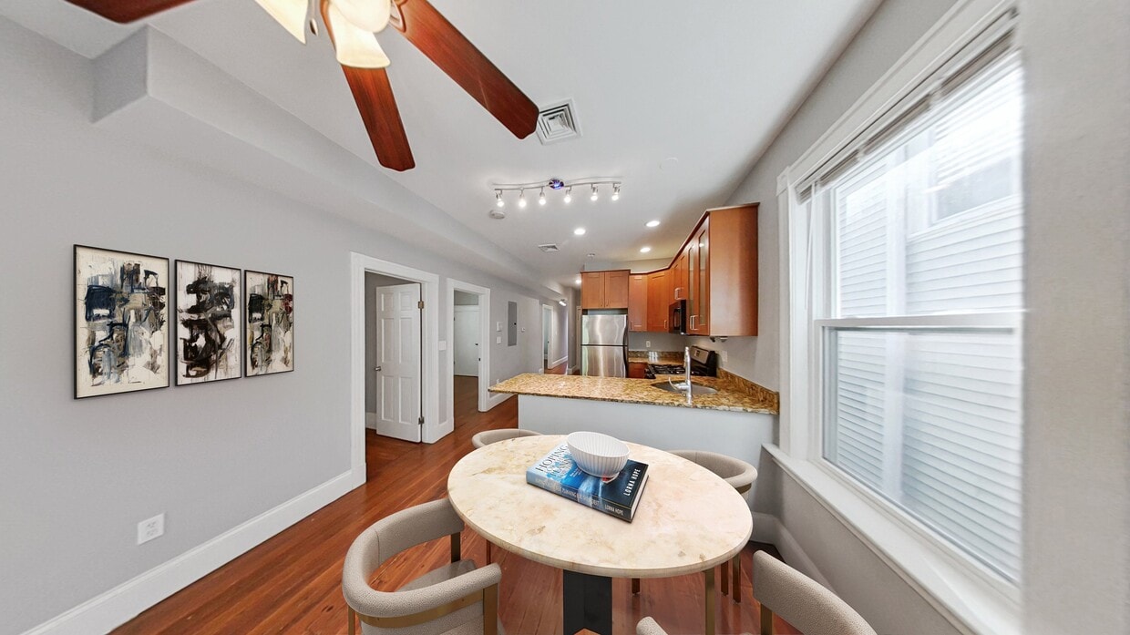 Photo - 737 Parker Street