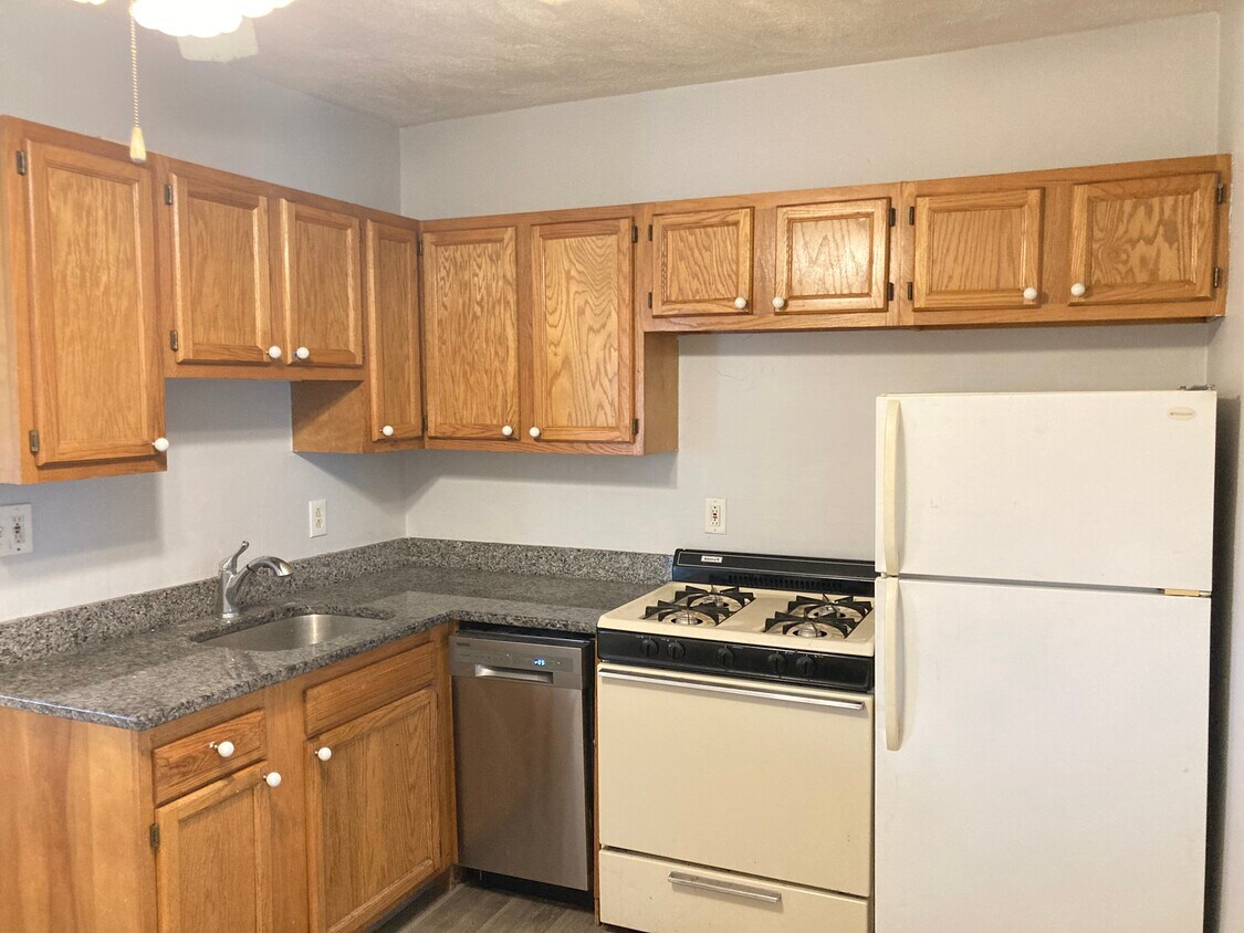 318 Granite St Unit 2, Quincy, MA 02169 Condo for Rent in Quincy, MA