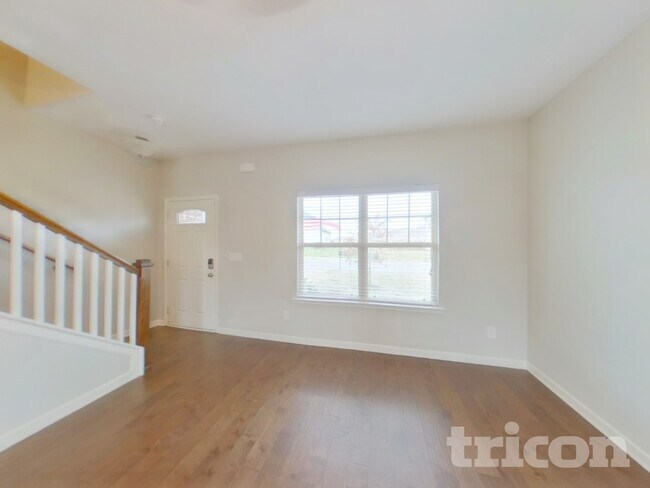 Building Photo - 1048 Solomon Ln