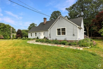Building Photo - 29 Muirfield Dr