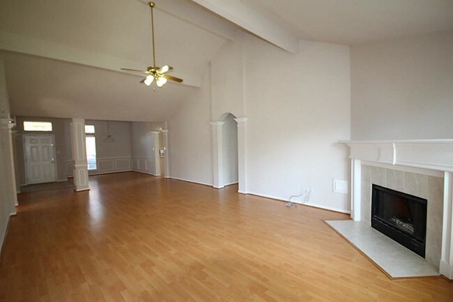 Foto del edificio - 1811 Kelliwood Trails Ct