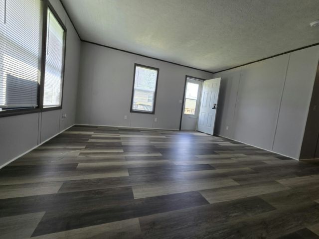 Building Photo - 725 Juliet Dr