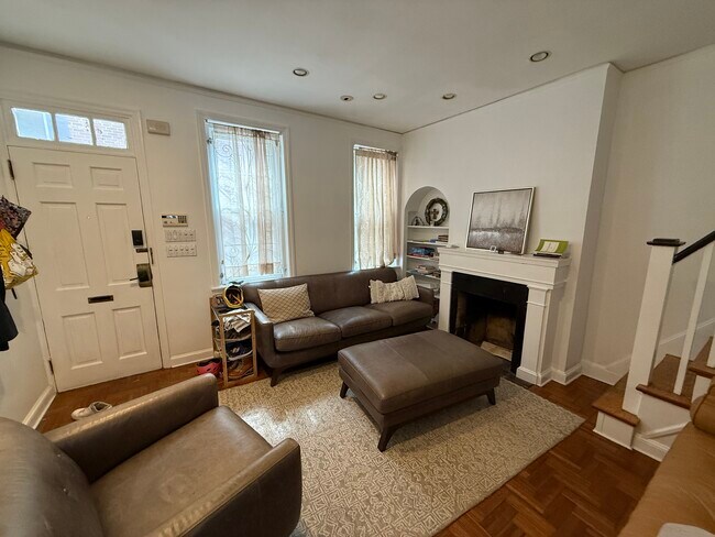 Foto del edificio - 214 S Bonsall St